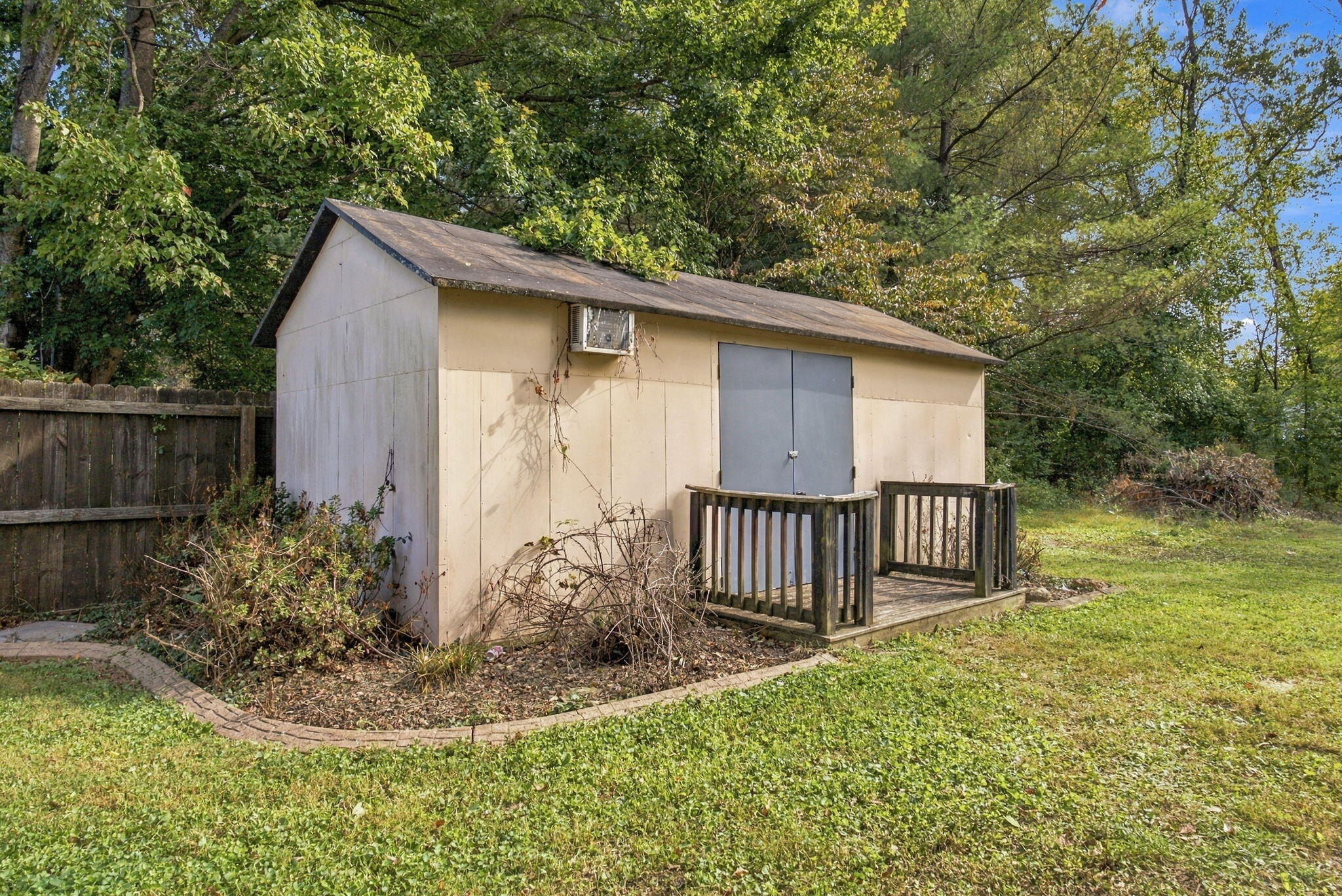 106 Dinsmore Street Property Photo 41