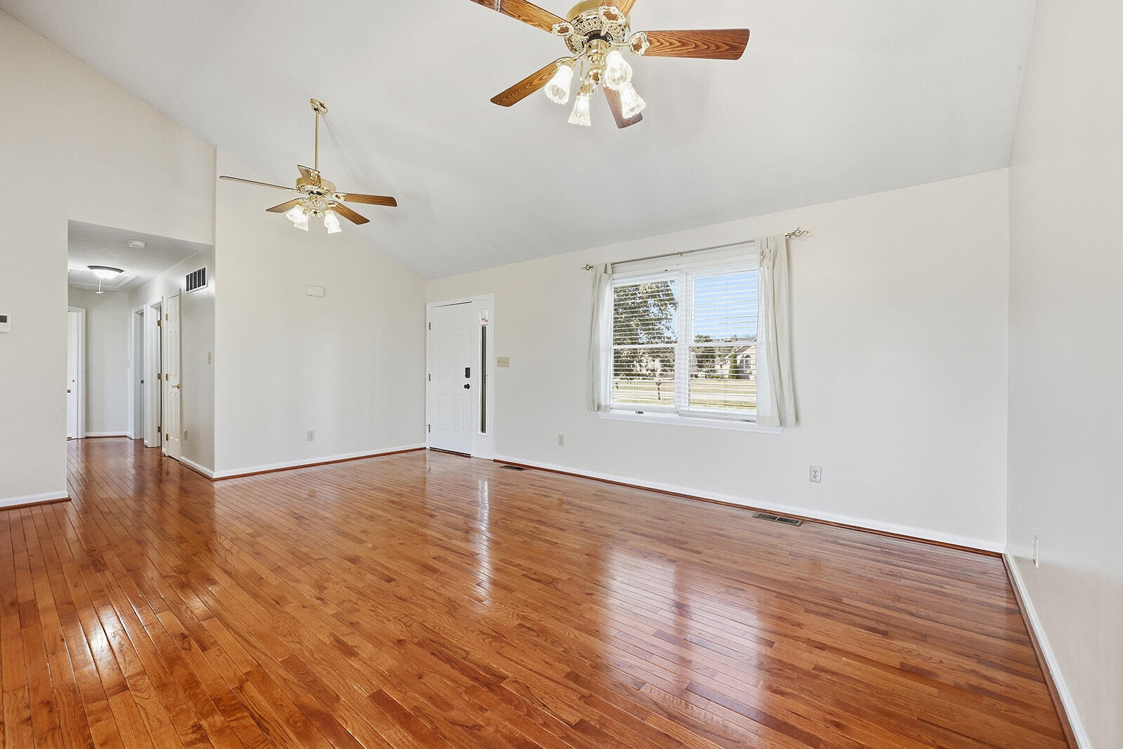 1039 Indian Trail Property Photo 9