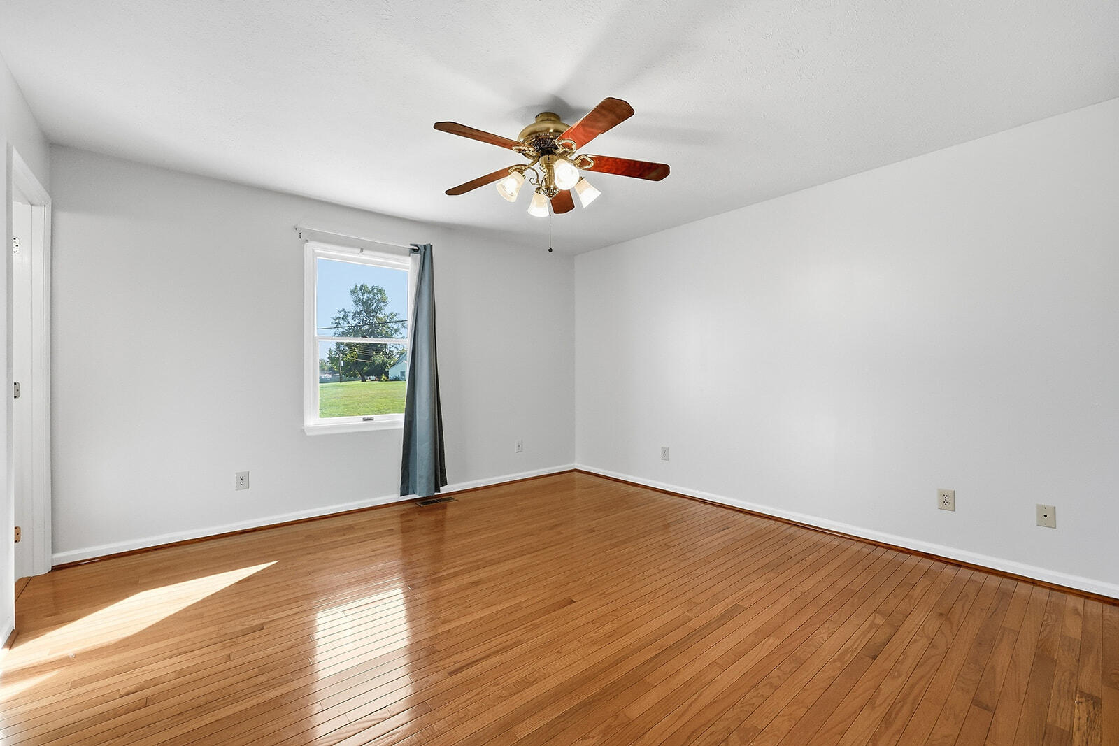 1039 Indian Trail Property Photo 21