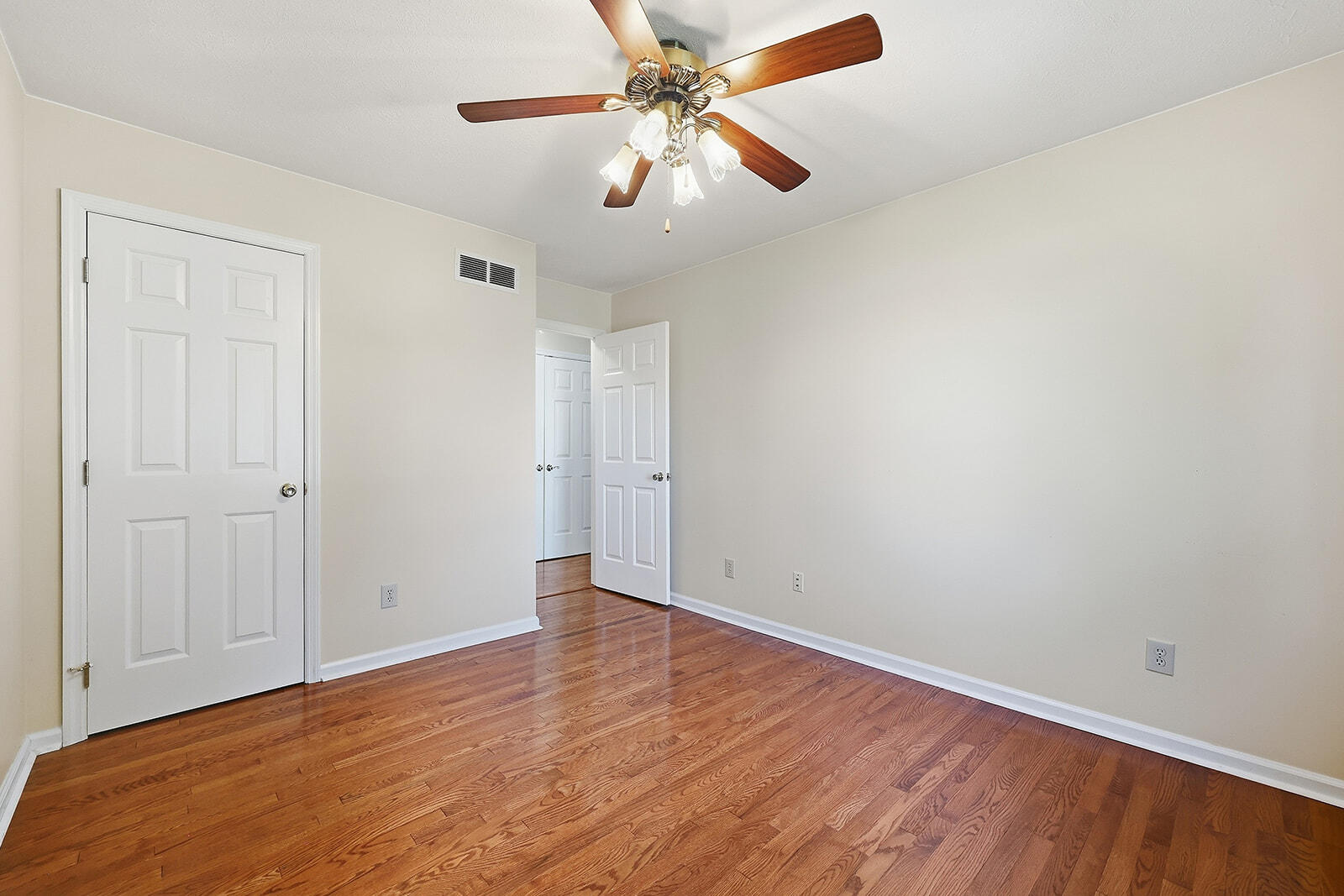 1039 Indian Trail Property Photo 26