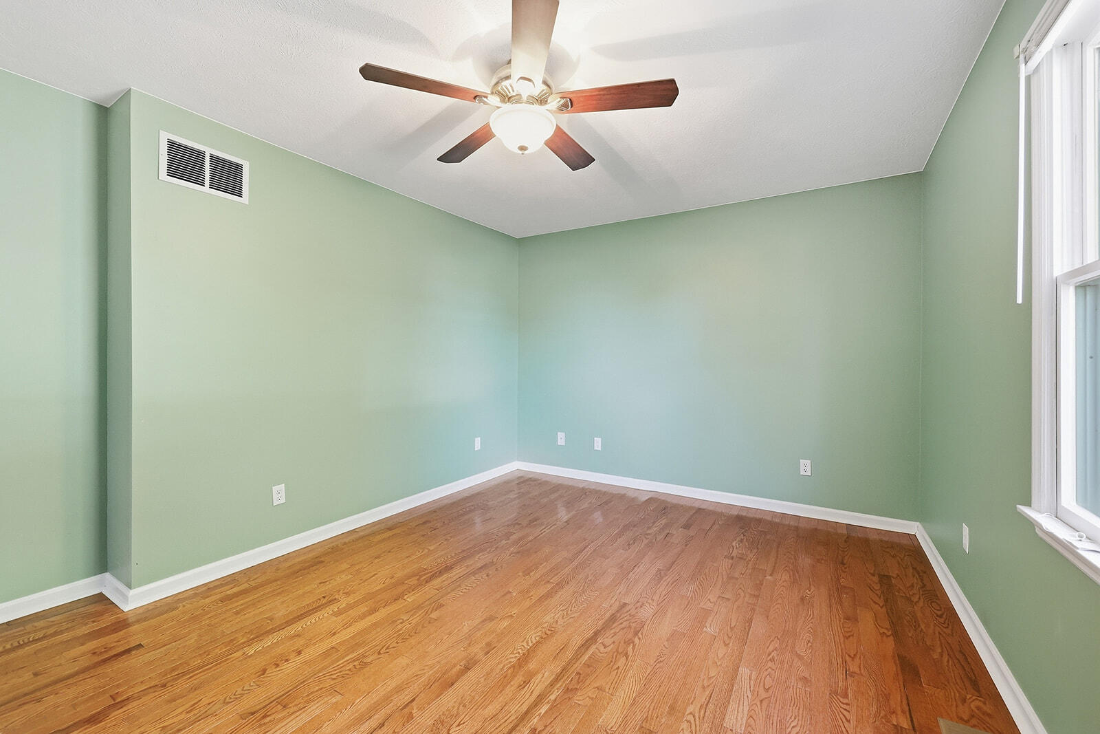 1039 Indian Trail Property Photo 30