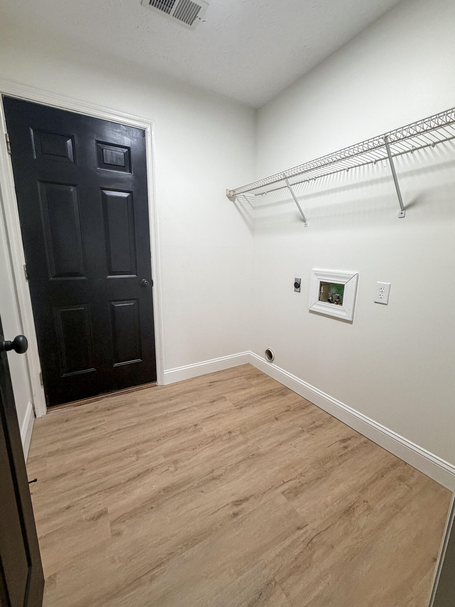 1881 Timber Creek Drive Property Photo 14