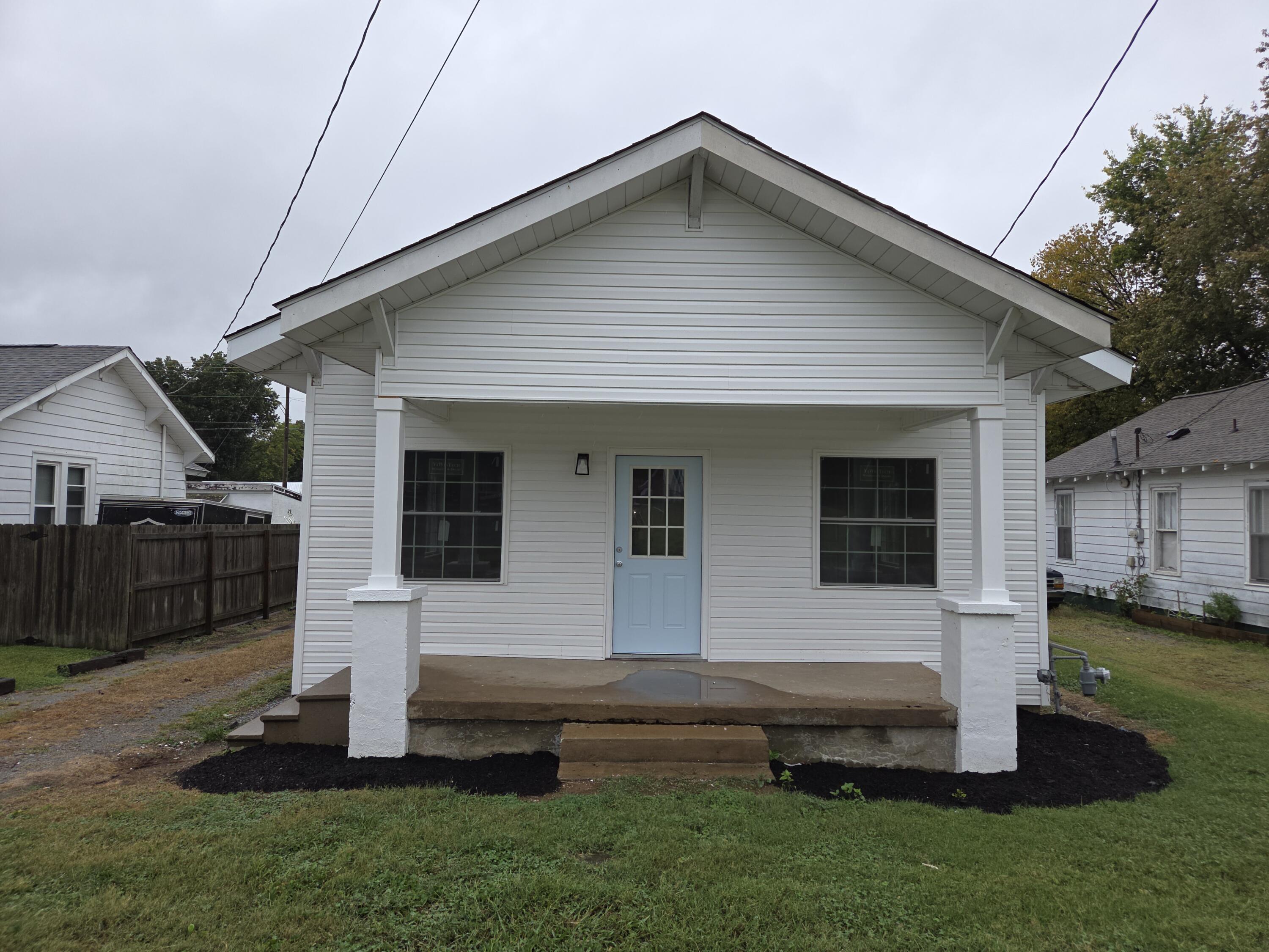 2106 Cairo Road Property Photo 1