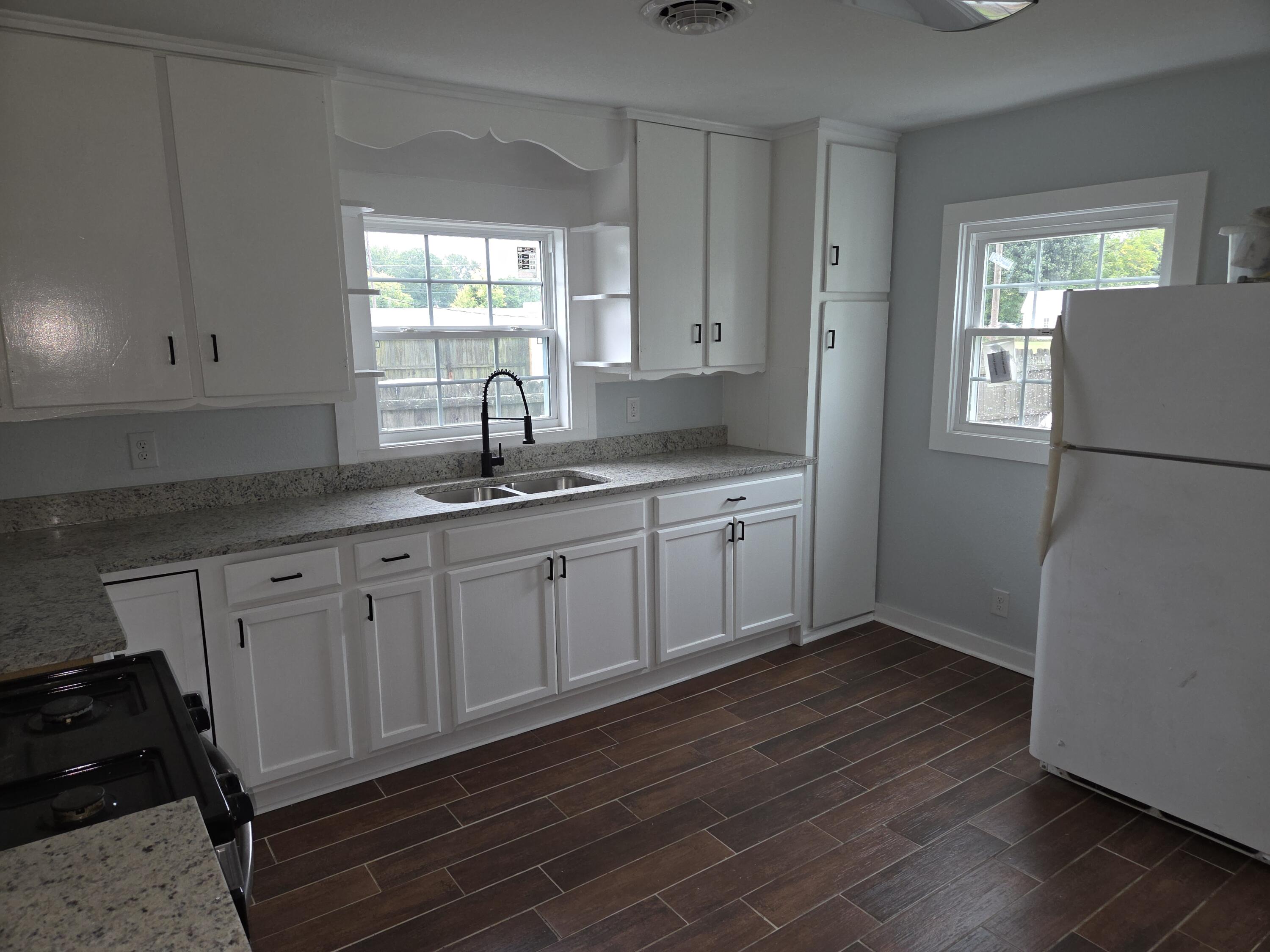 2106 Cairo Road Property Photo 5