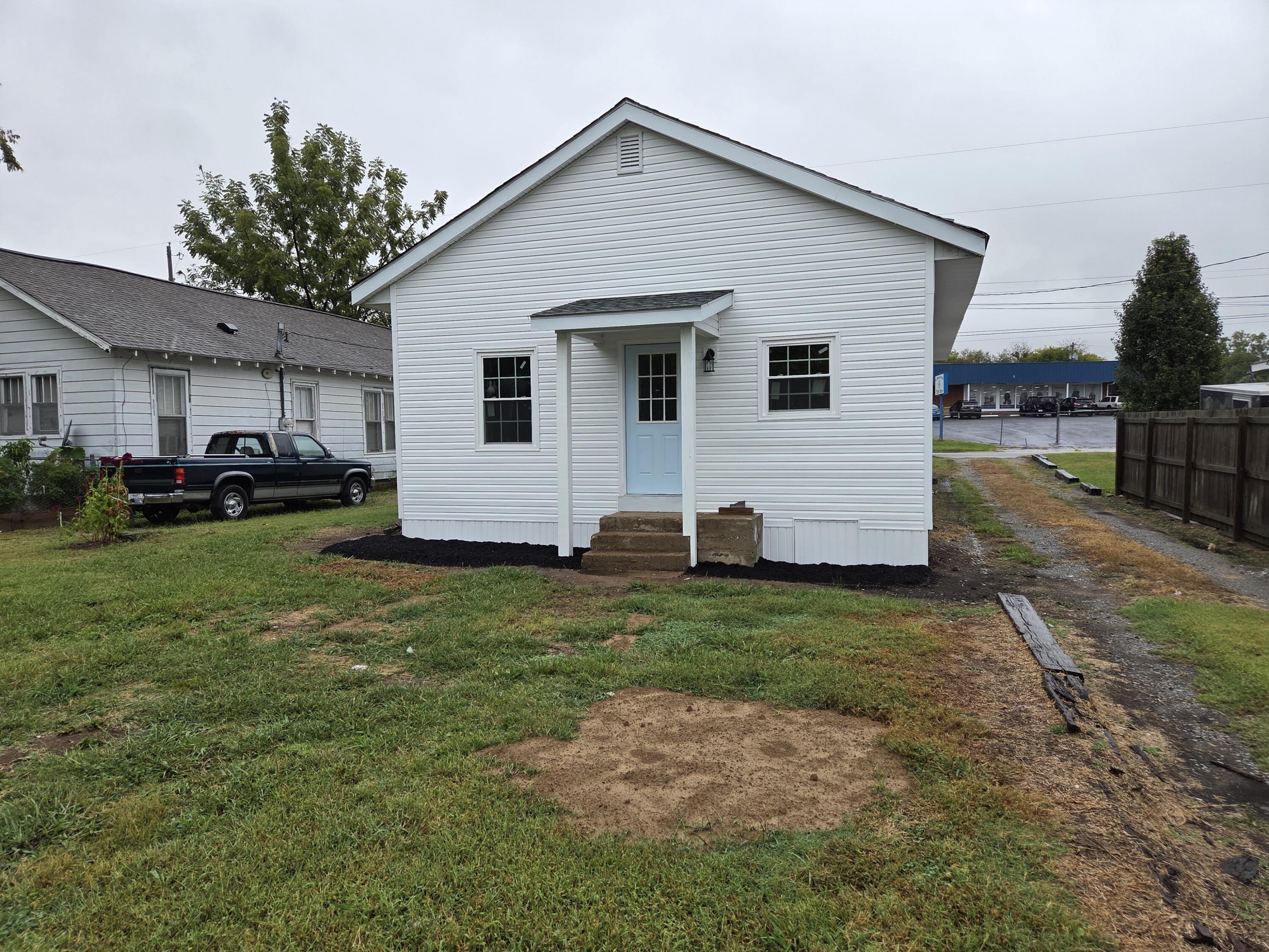 2106 Cairo Road Property Photo 11