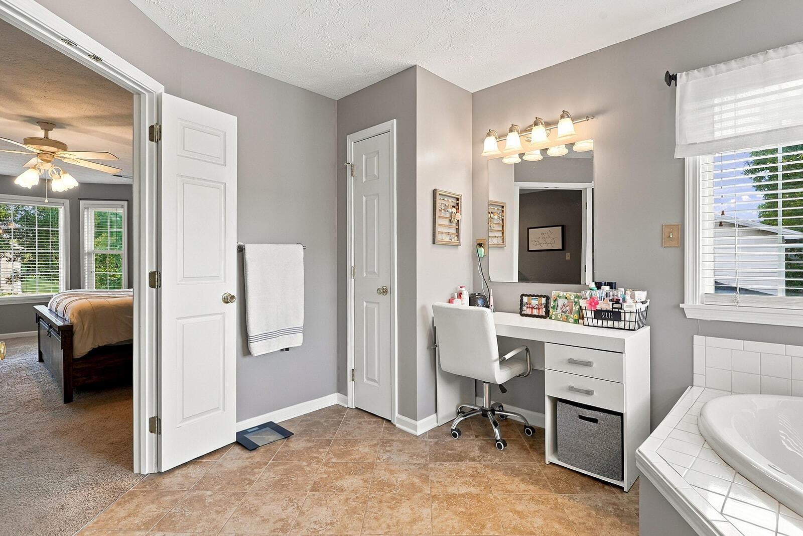 2262 Clearwater Drive Property Photo 40