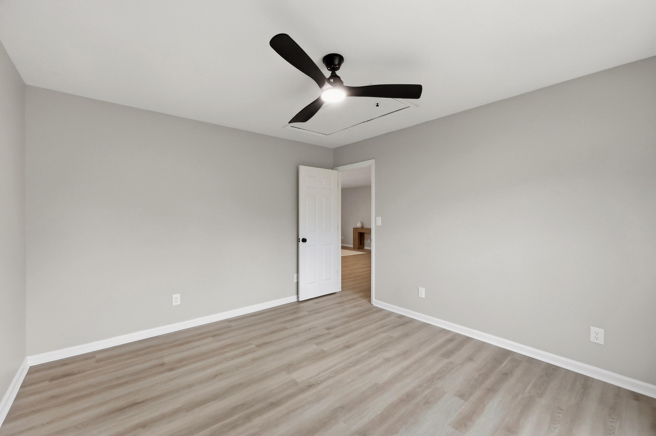 111 Sheppard Court Property Photo 24