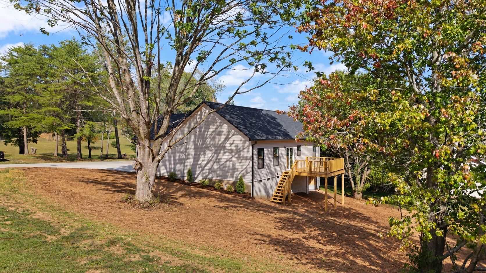 332 Country Hill Drive Property Photo 3