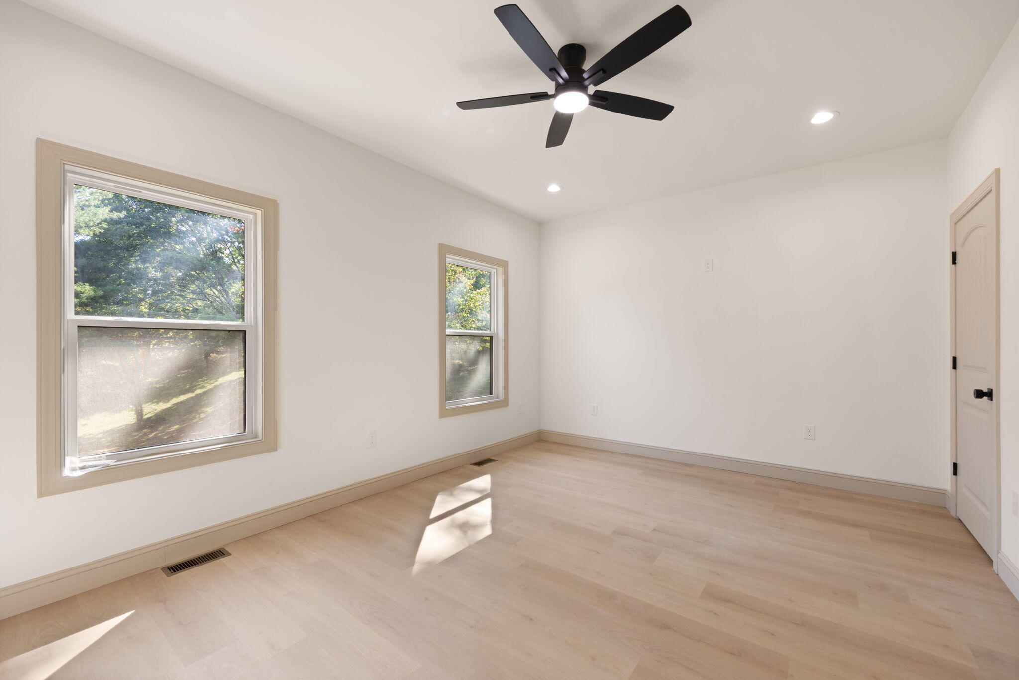 332 Country Hill Drive Property Photo 18