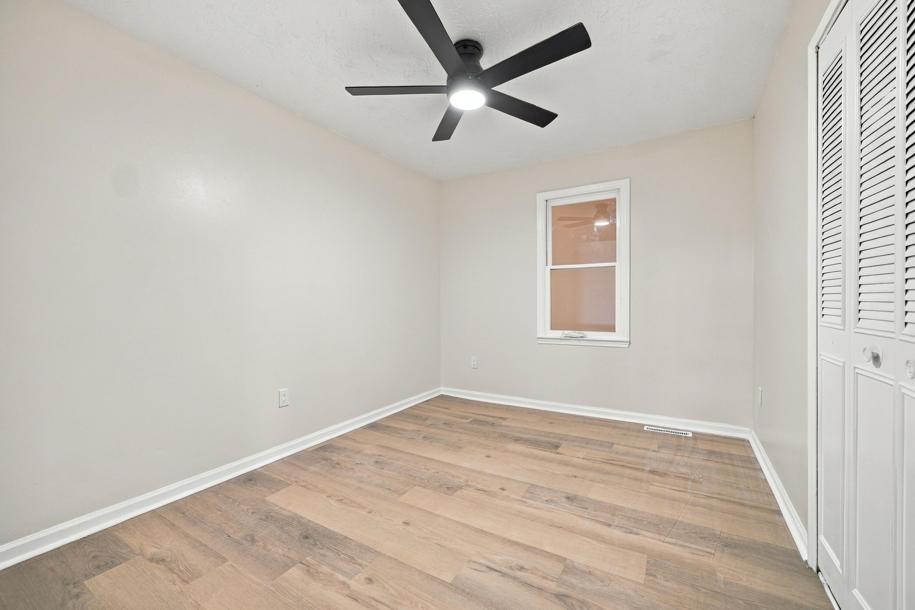 213 E Broadway Street Property Photo 14