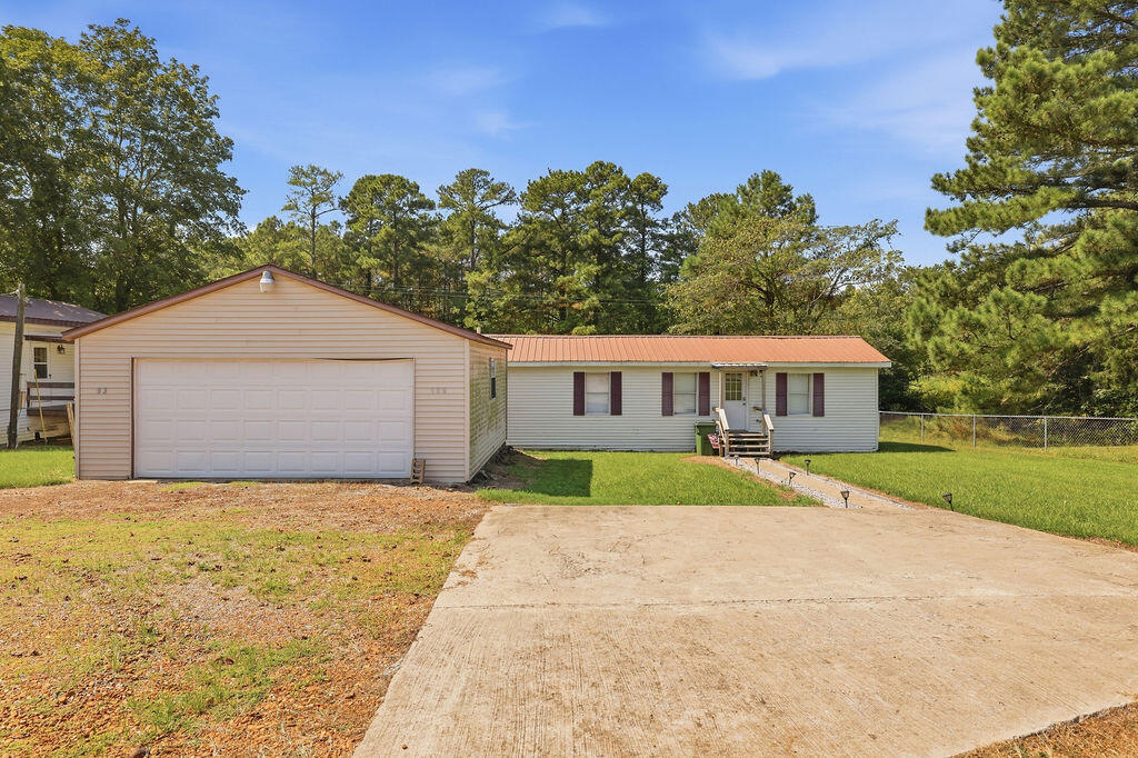 105 Deerpath Trail Property Photo 1