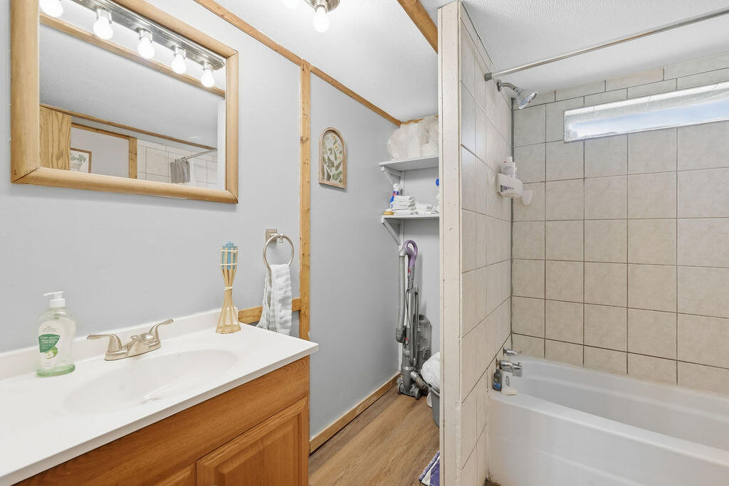 105 Deerpath Trail Property Photo 13