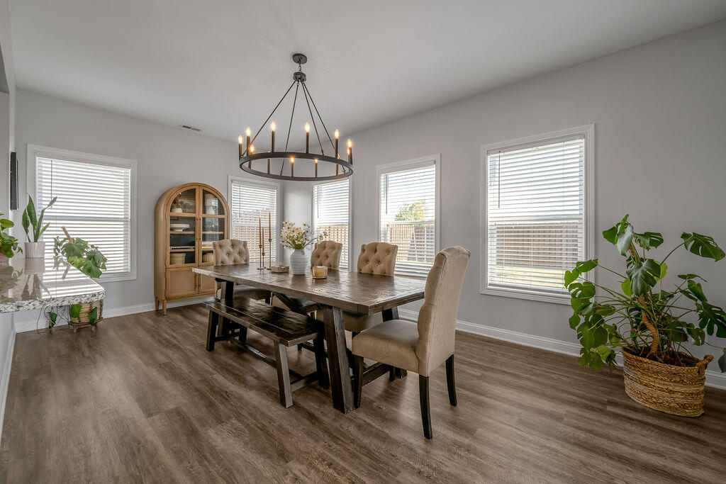 105 Friendly Avenue Property Photo 4