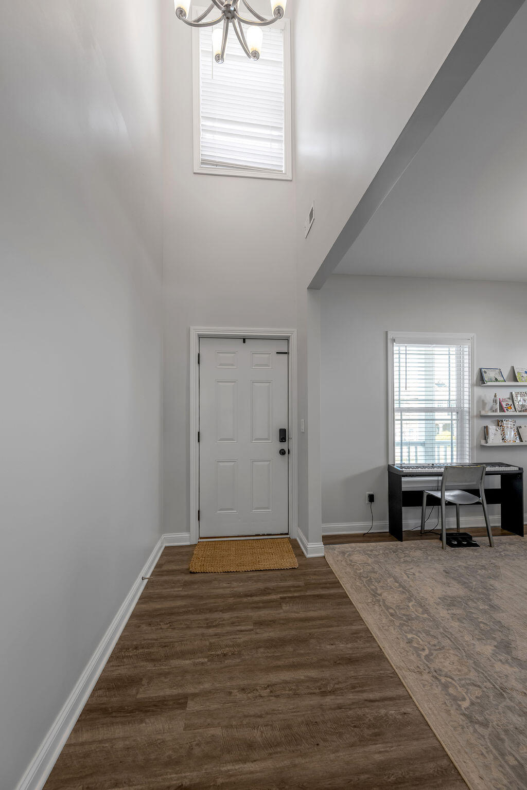 105 Friendly Avenue Property Photo 9