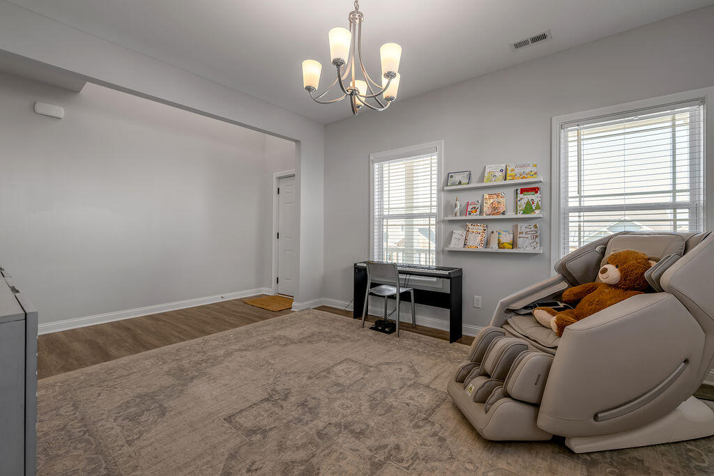 105 Friendly Avenue Property Photo 15