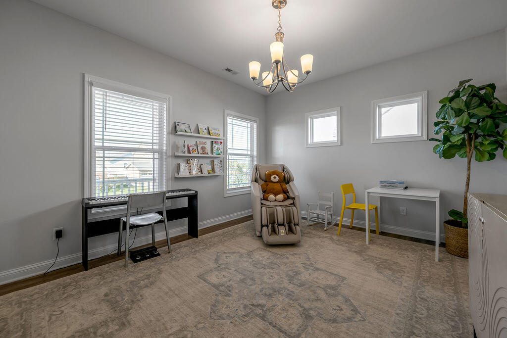 105 Friendly Avenue Property Photo 16
