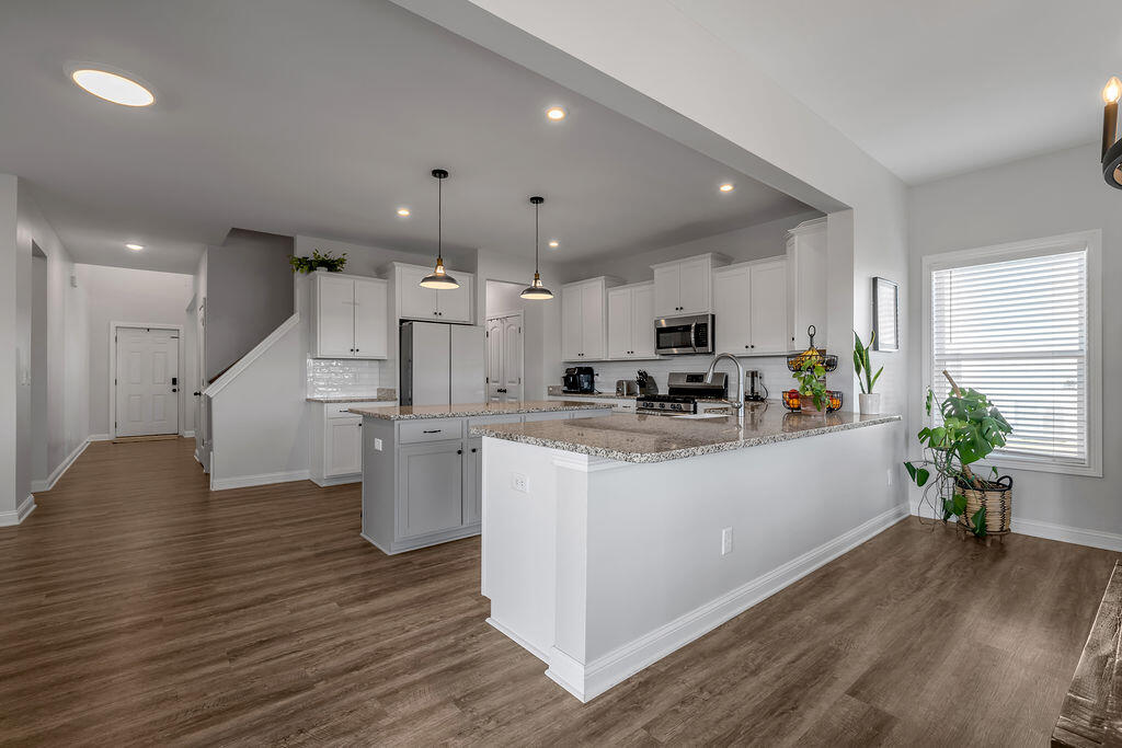 105 Friendly Avenue Property Photo 30