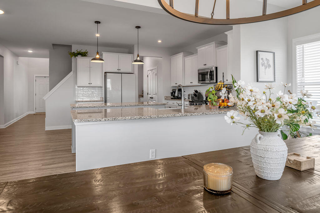 105 Friendly Avenue Property Photo 32