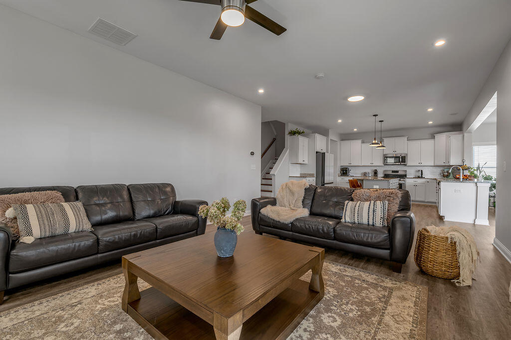 105 Friendly Avenue Property Photo 37