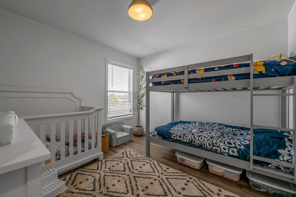 105 Friendly Avenue Property Photo 46