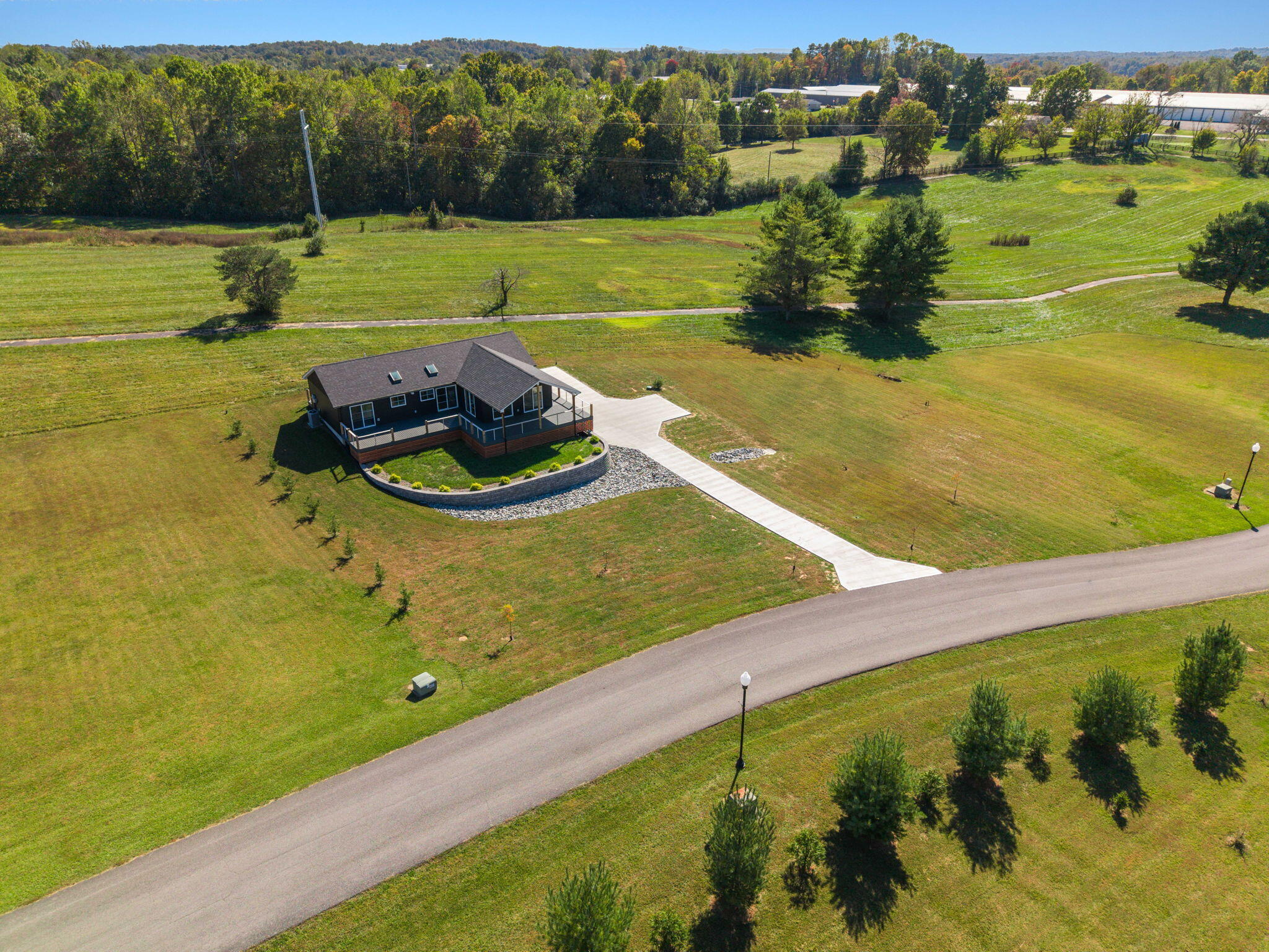 186 Lily Creek Resort Road Property Photo 9