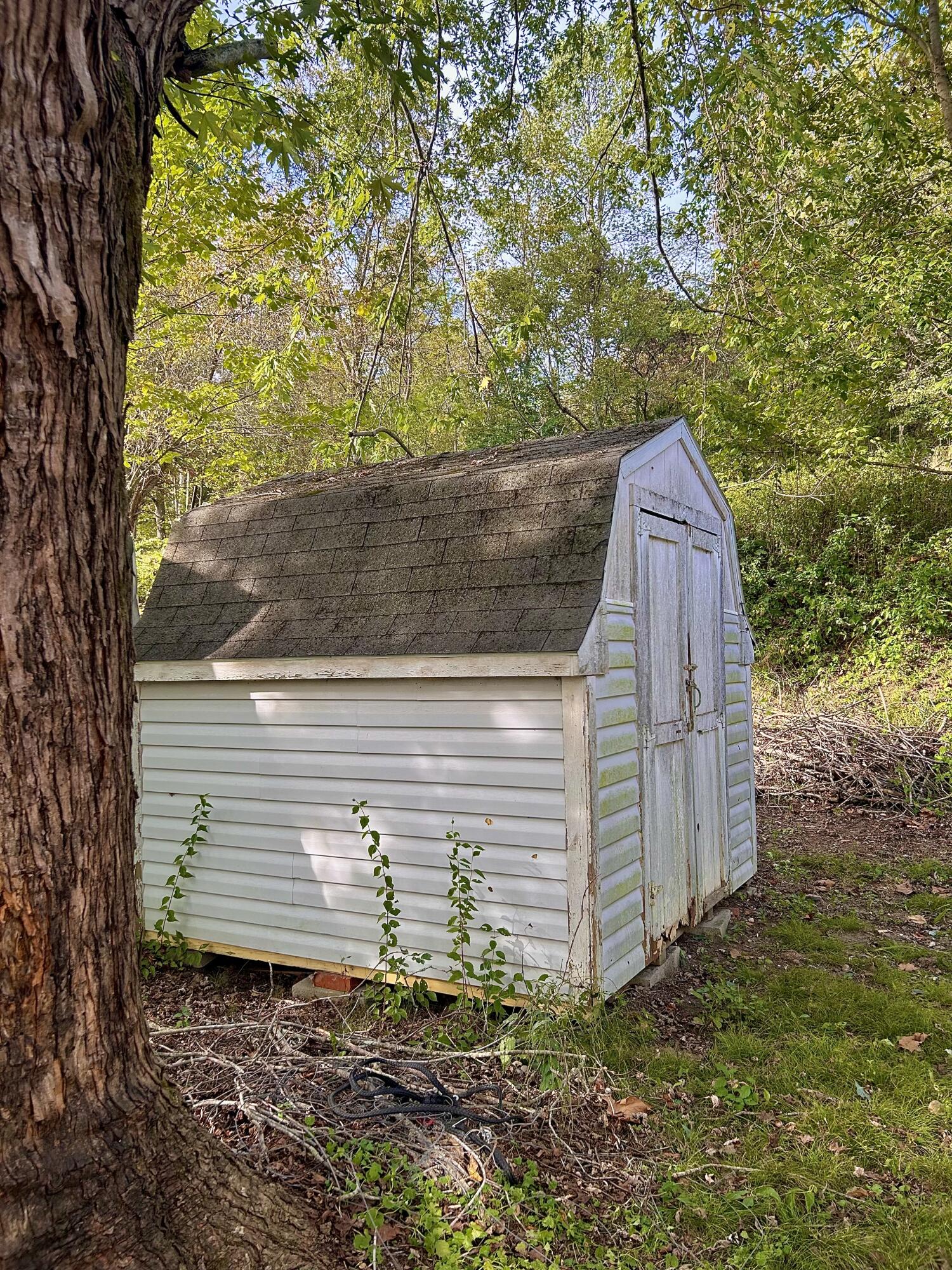 3318 Kentucky 174 Property Photo 24