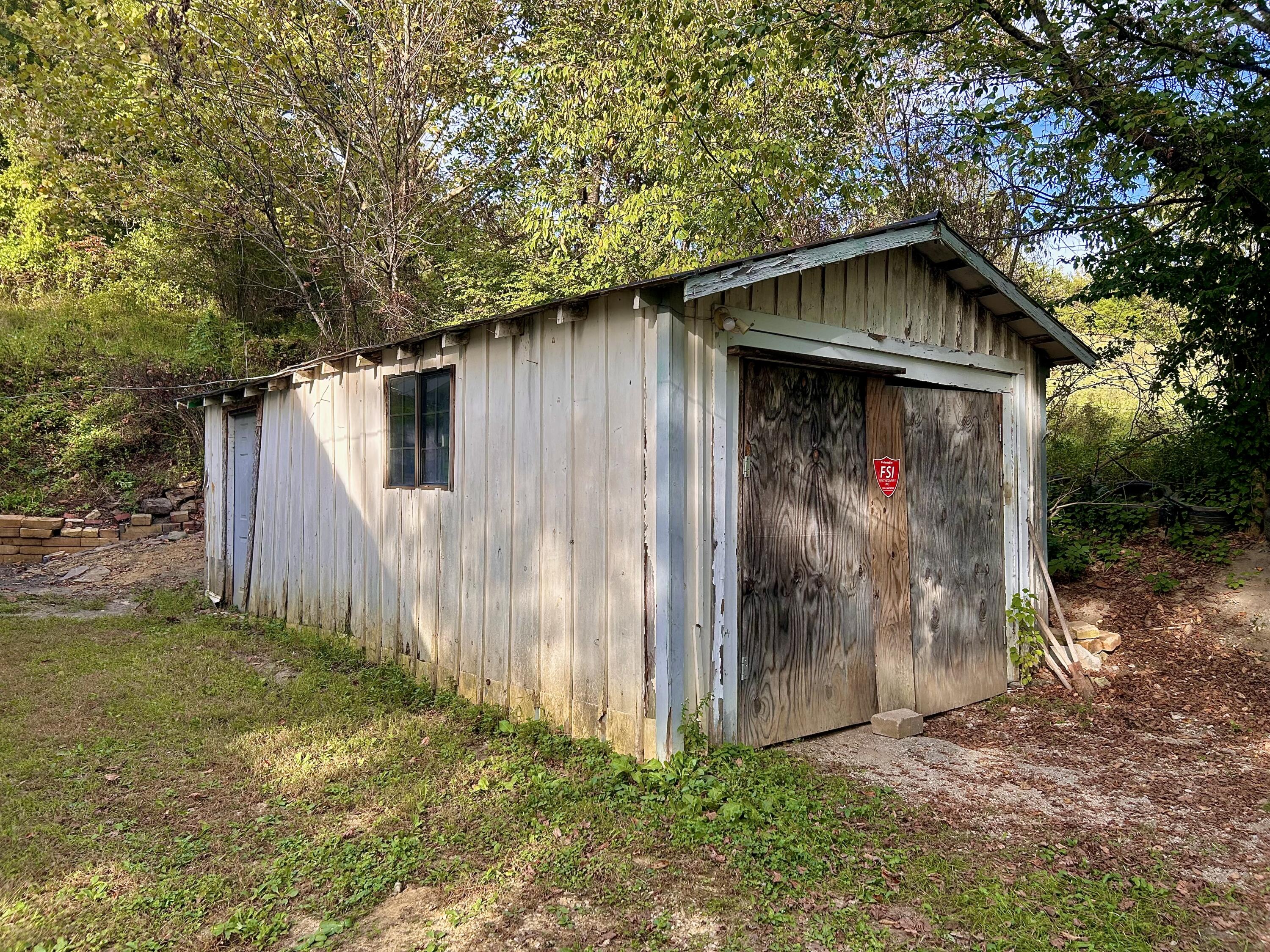 3318 Kentucky 174 Property Photo 26