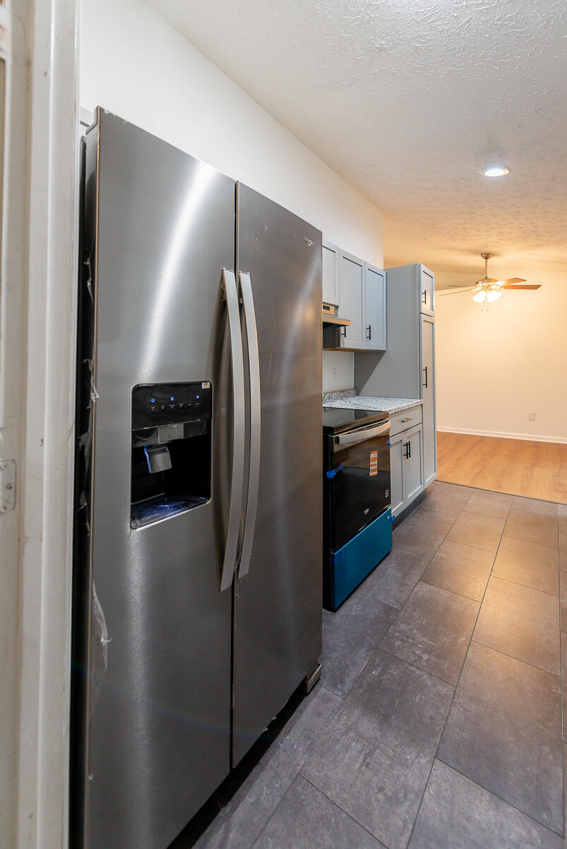 176 Williamsburg Lane Property Photo 13