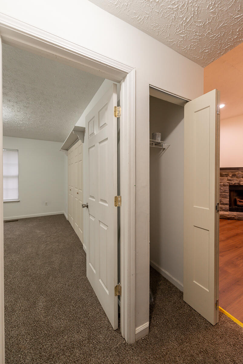 176 Williamsburg Lane Property Photo 22
