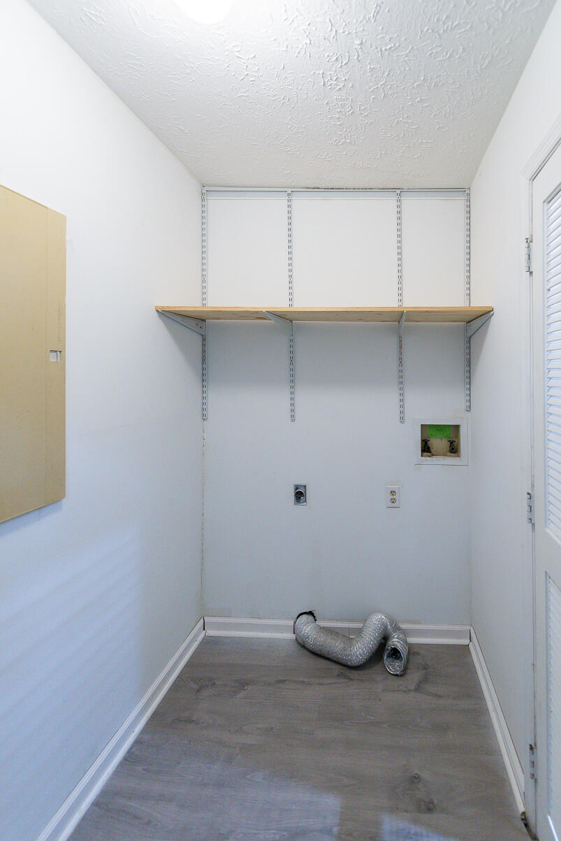 176 Williamsburg Lane Property Photo 29