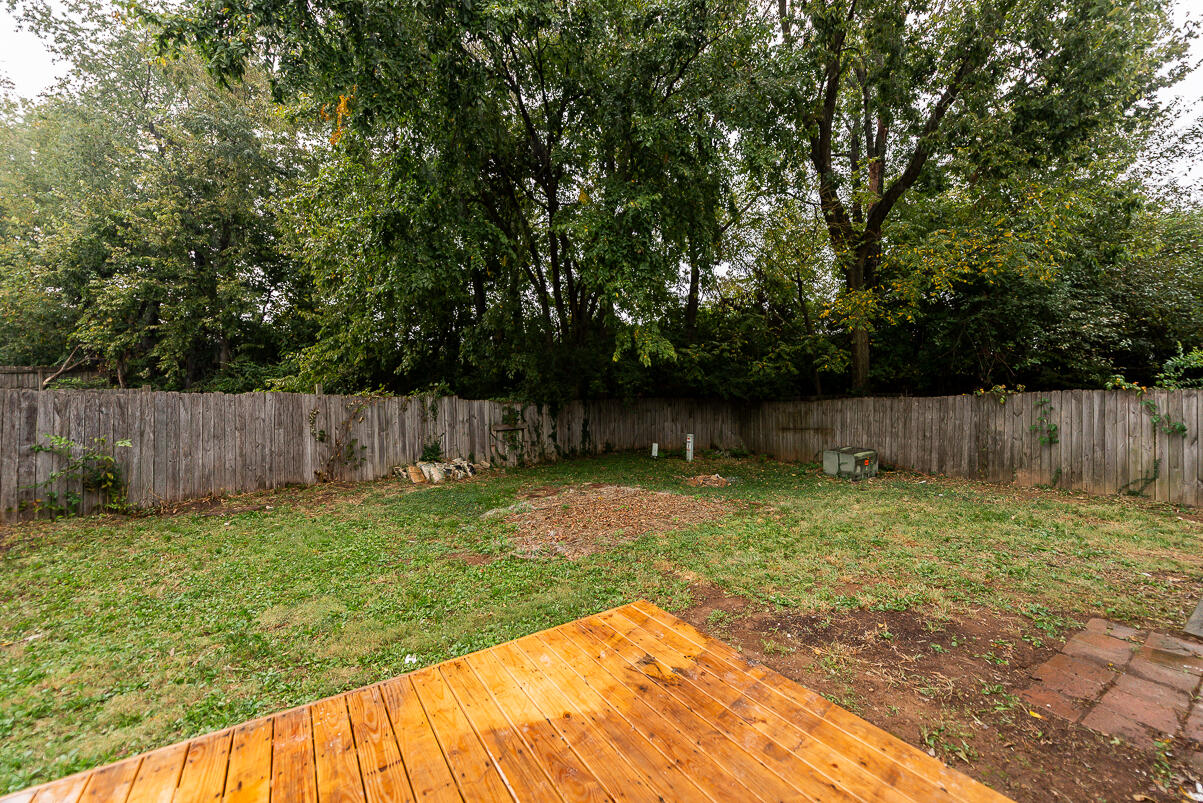 176 Williamsburg Lane Property Photo 33