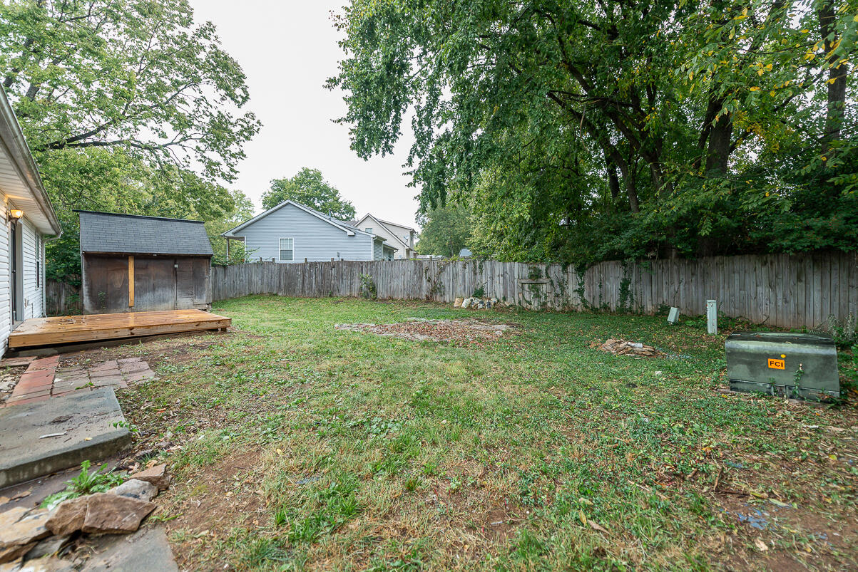 176 Williamsburg Lane Property Photo 35