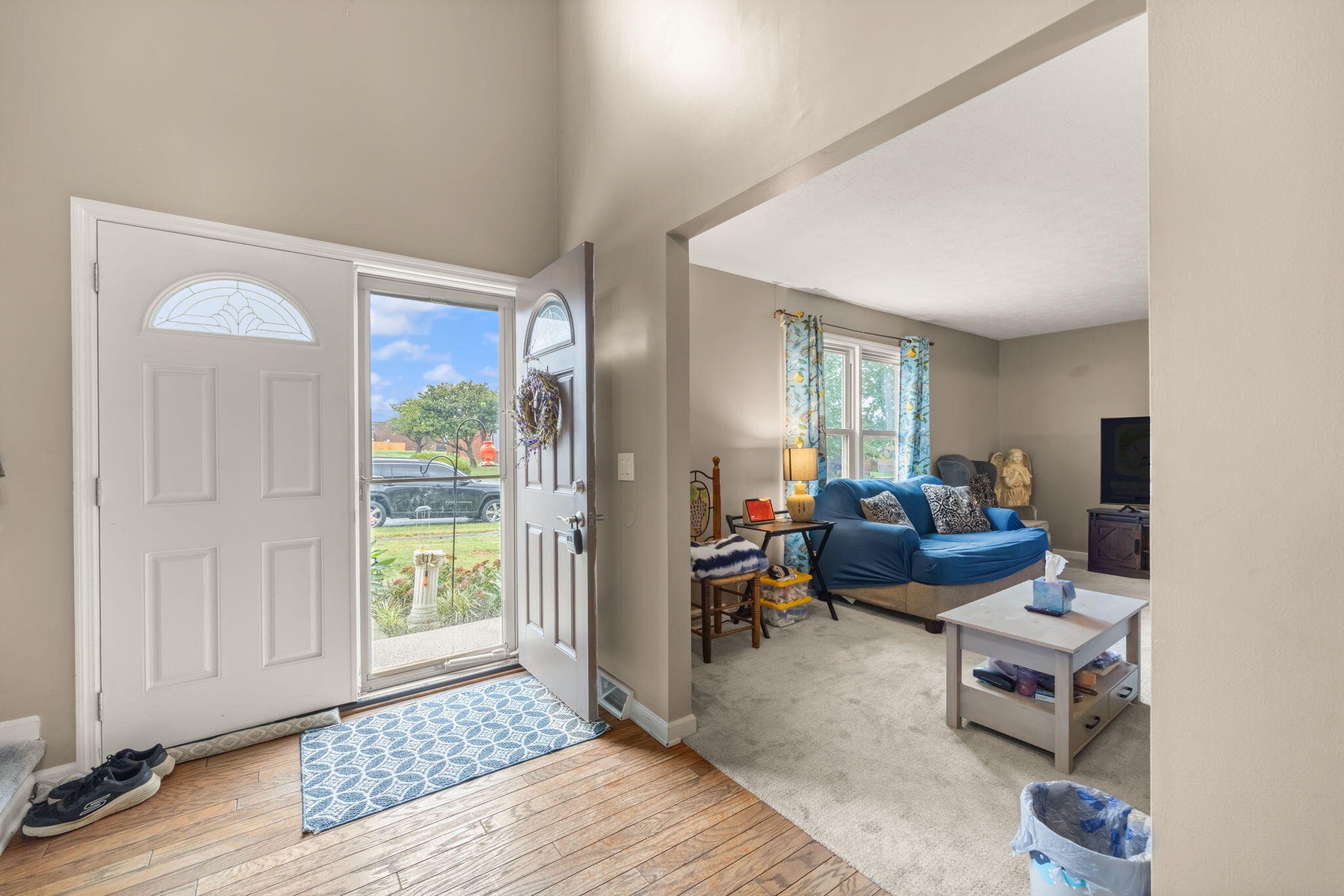 212 Bay Meadows Drive Property Photo 4