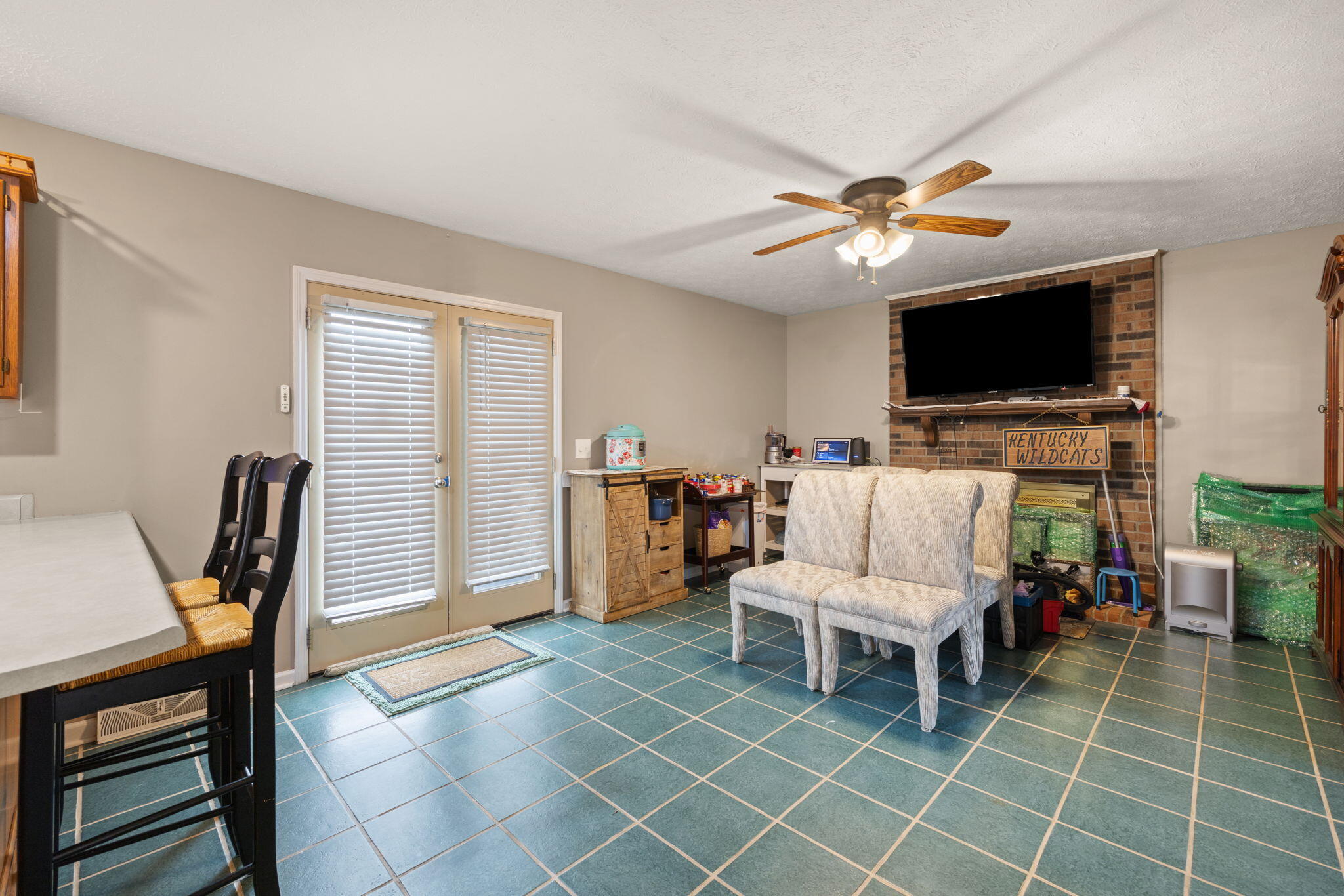 212 Bay Meadows Drive Property Photo 13