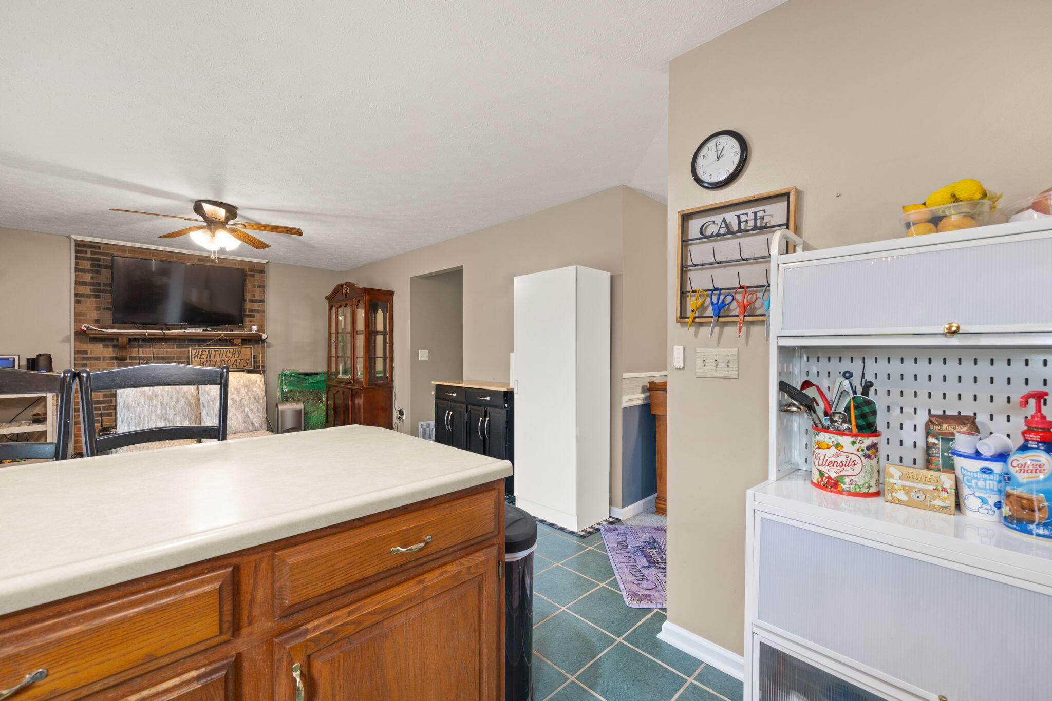 212 Bay Meadows Drive Property Photo 18