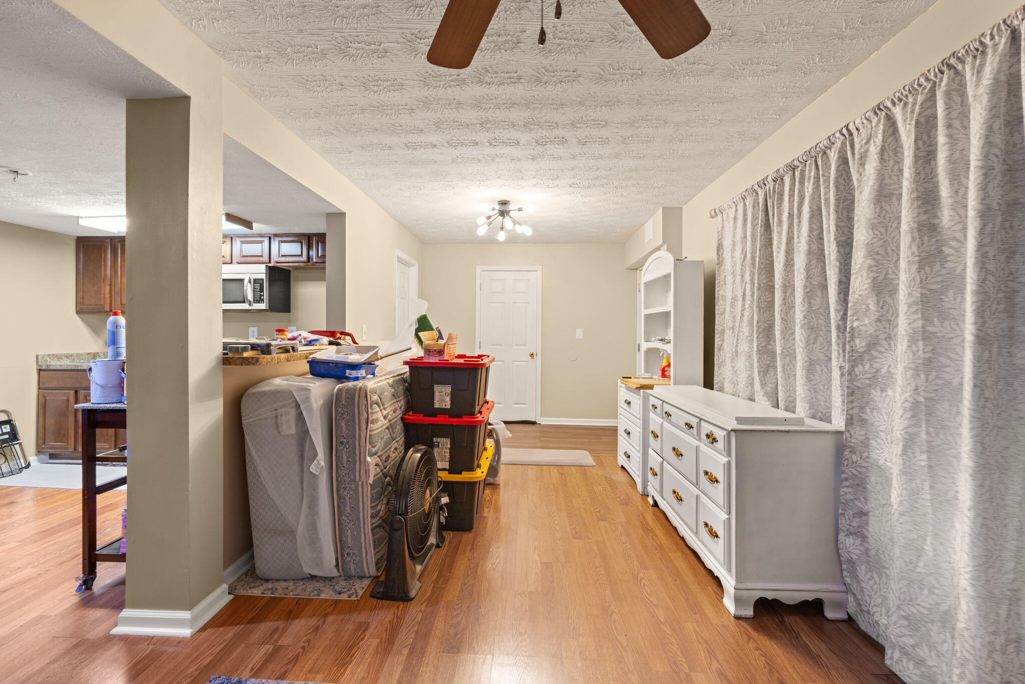 212 Bay Meadows Drive Property Photo 40