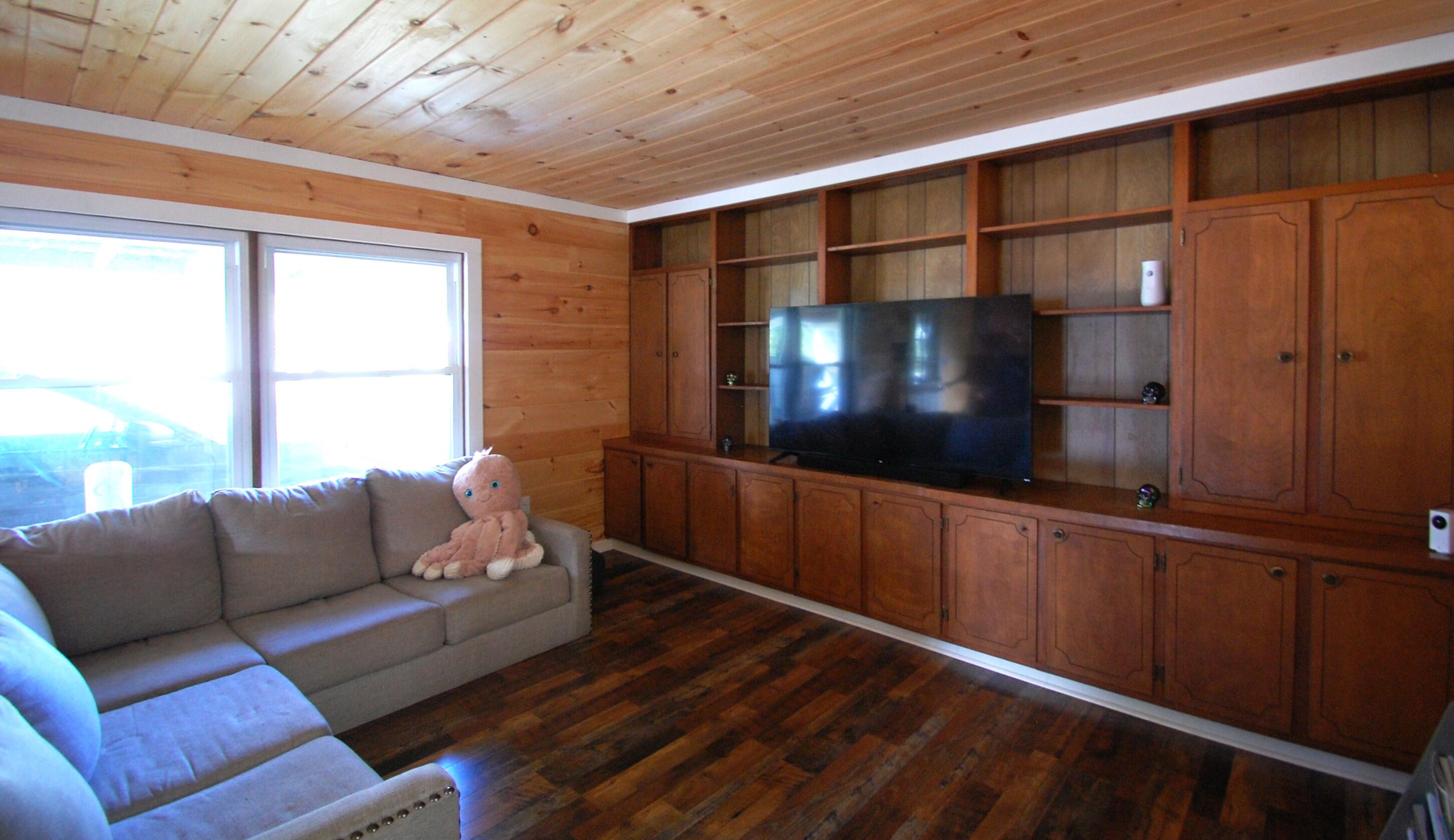 408 Cadiz Street Property Photo 7