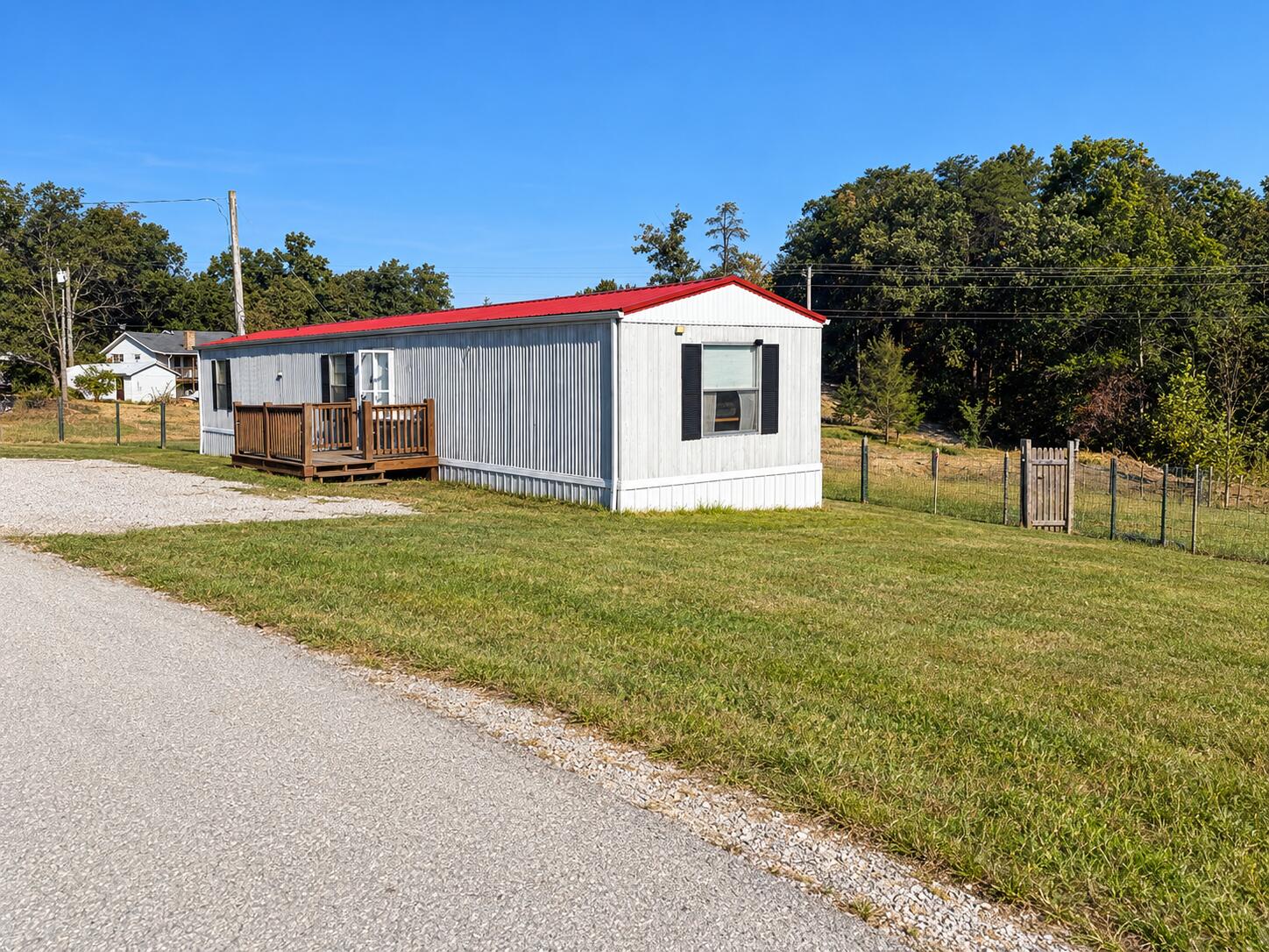 645 Charlie Abney Road Property Photo 1