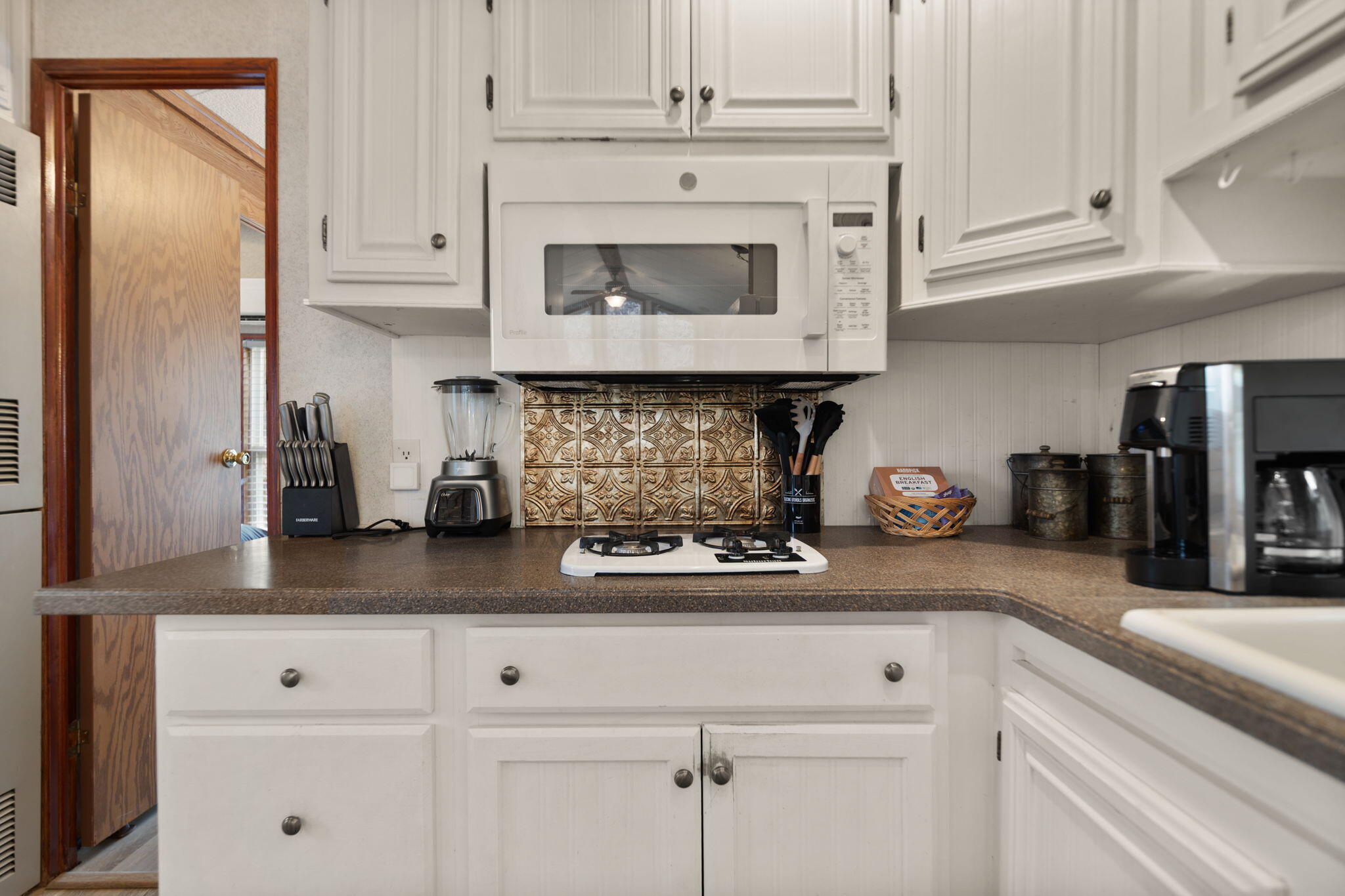 1137 High Rock Road Property Photo 12