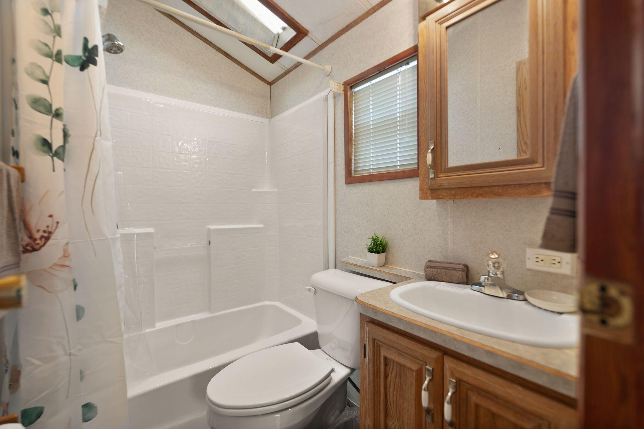1137 High Rock Road Property Photo 14