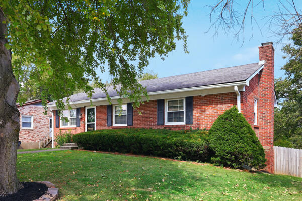 325 E Tiverton Way Property Photo 2