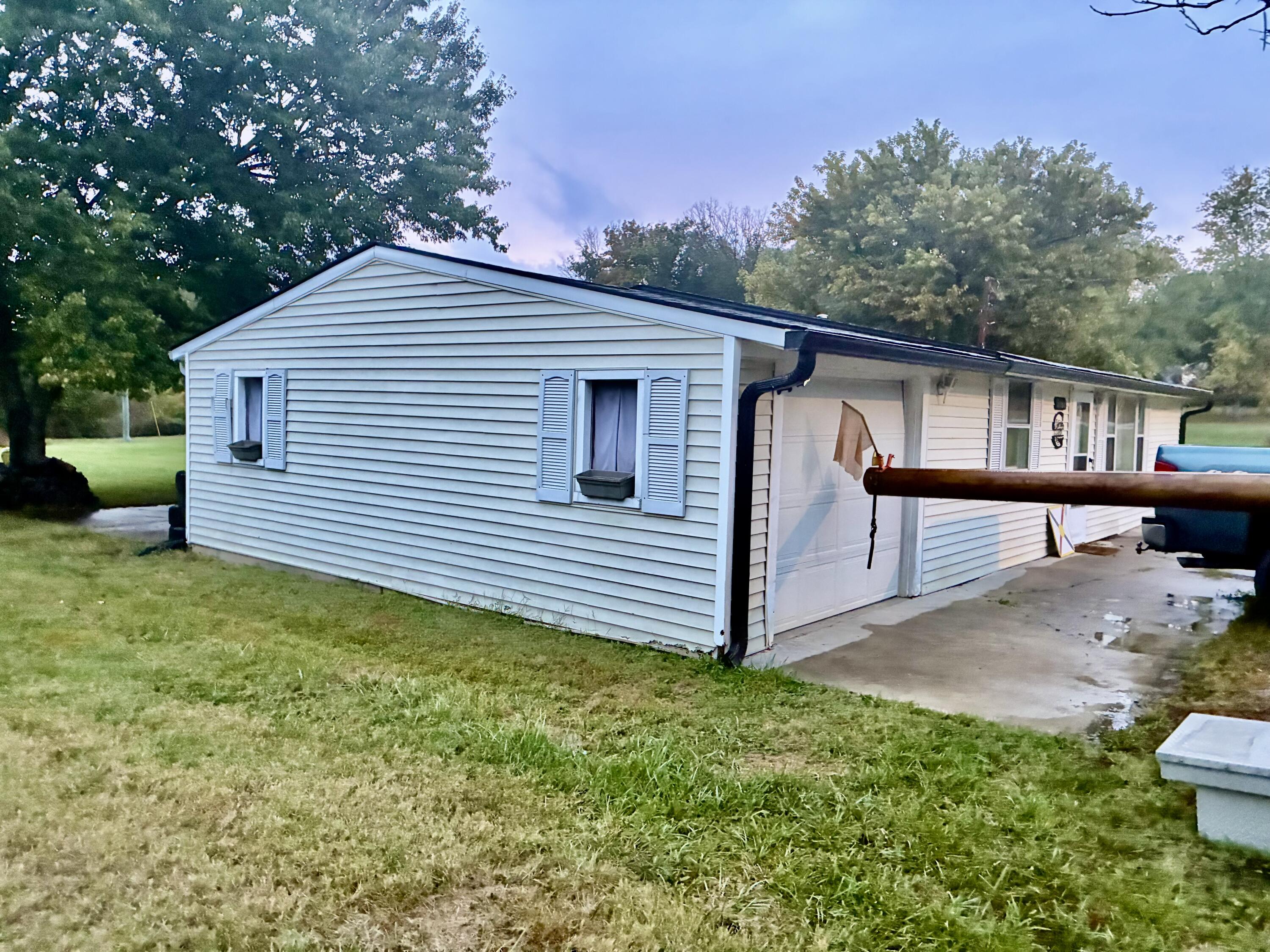11168 S Licking Pike Property Photo 2