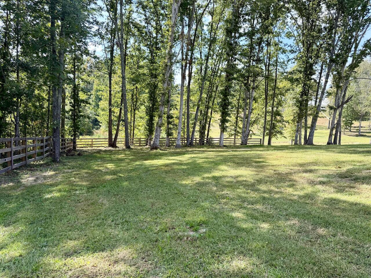 1093 Topton Road Property Photo 5