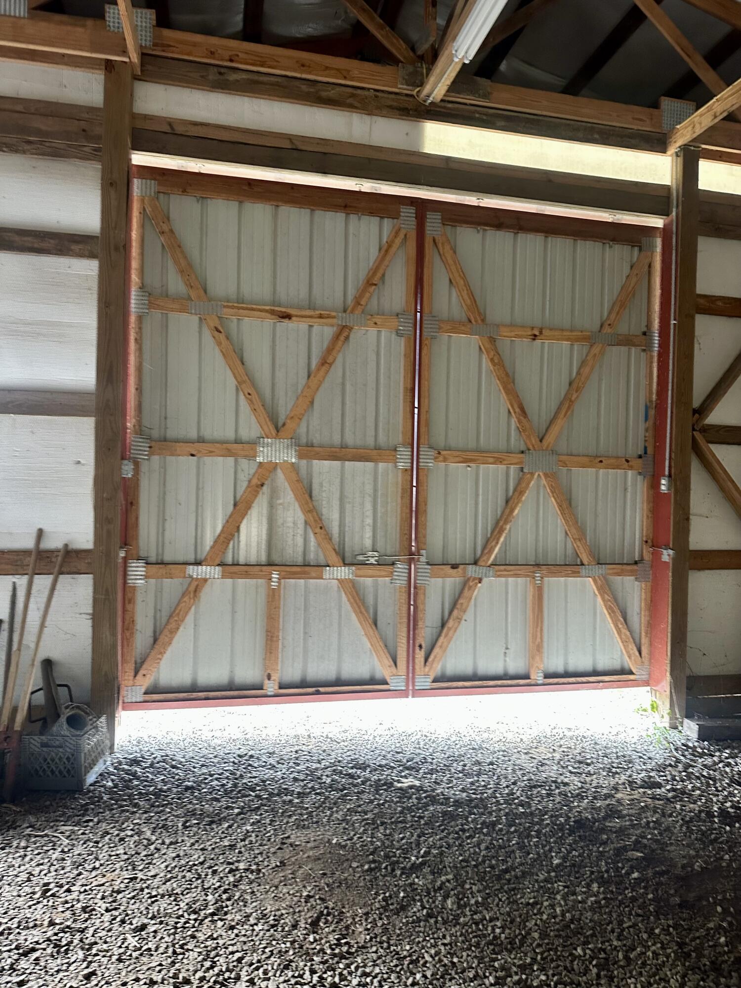 1073 Old Way Road Property Photo 8