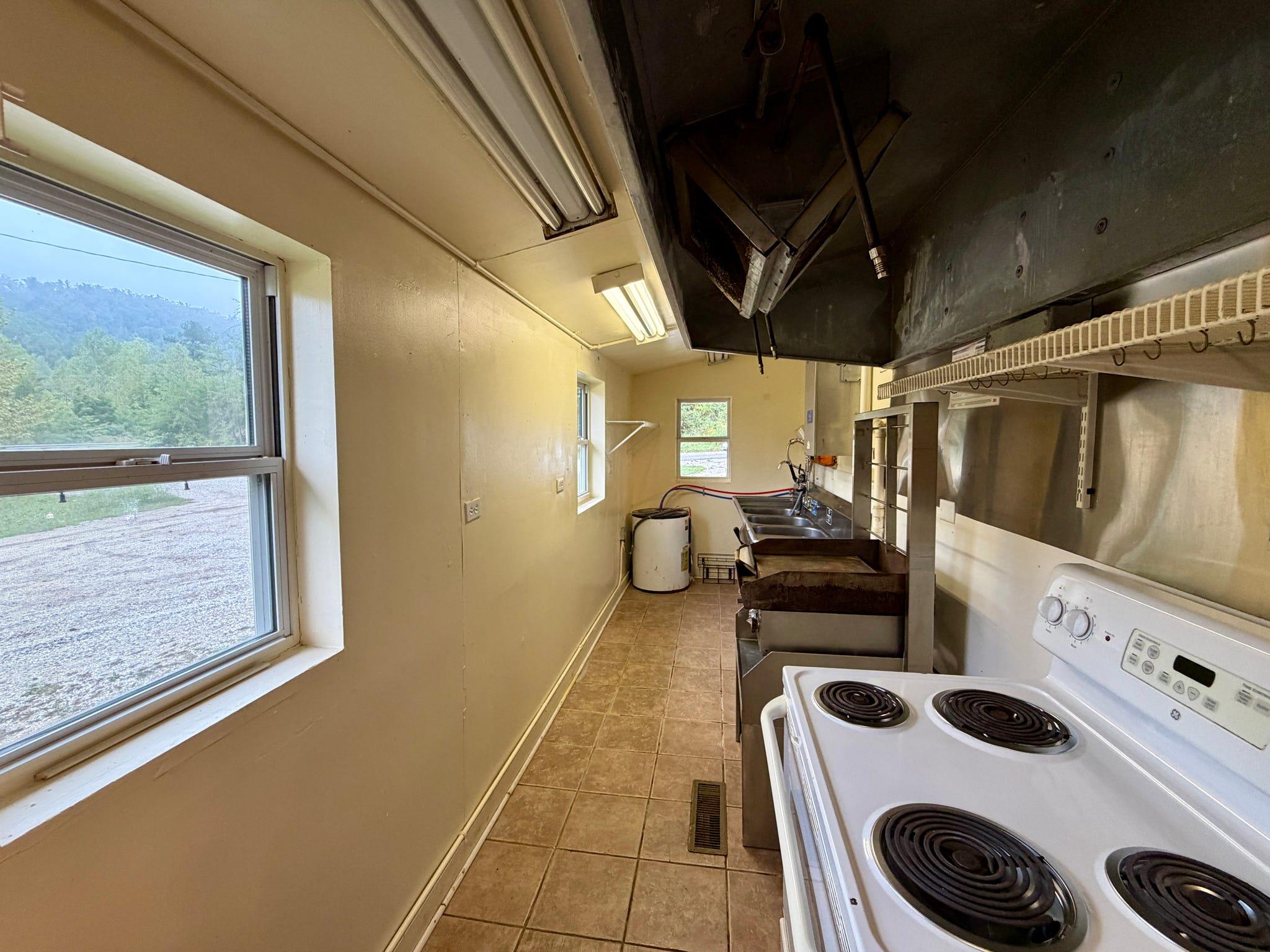 40 Cedgap Road Property Photo 29