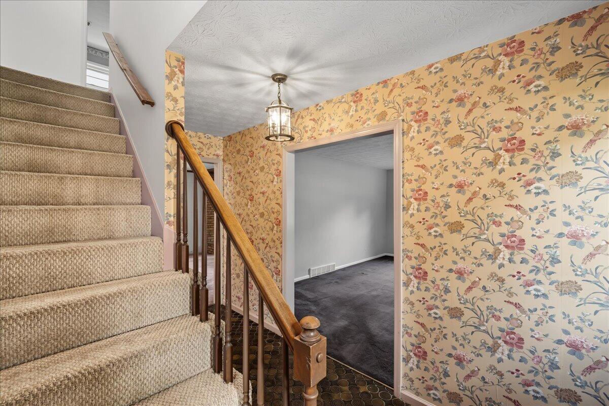 3828 Hapgood Lane Property Photo 8