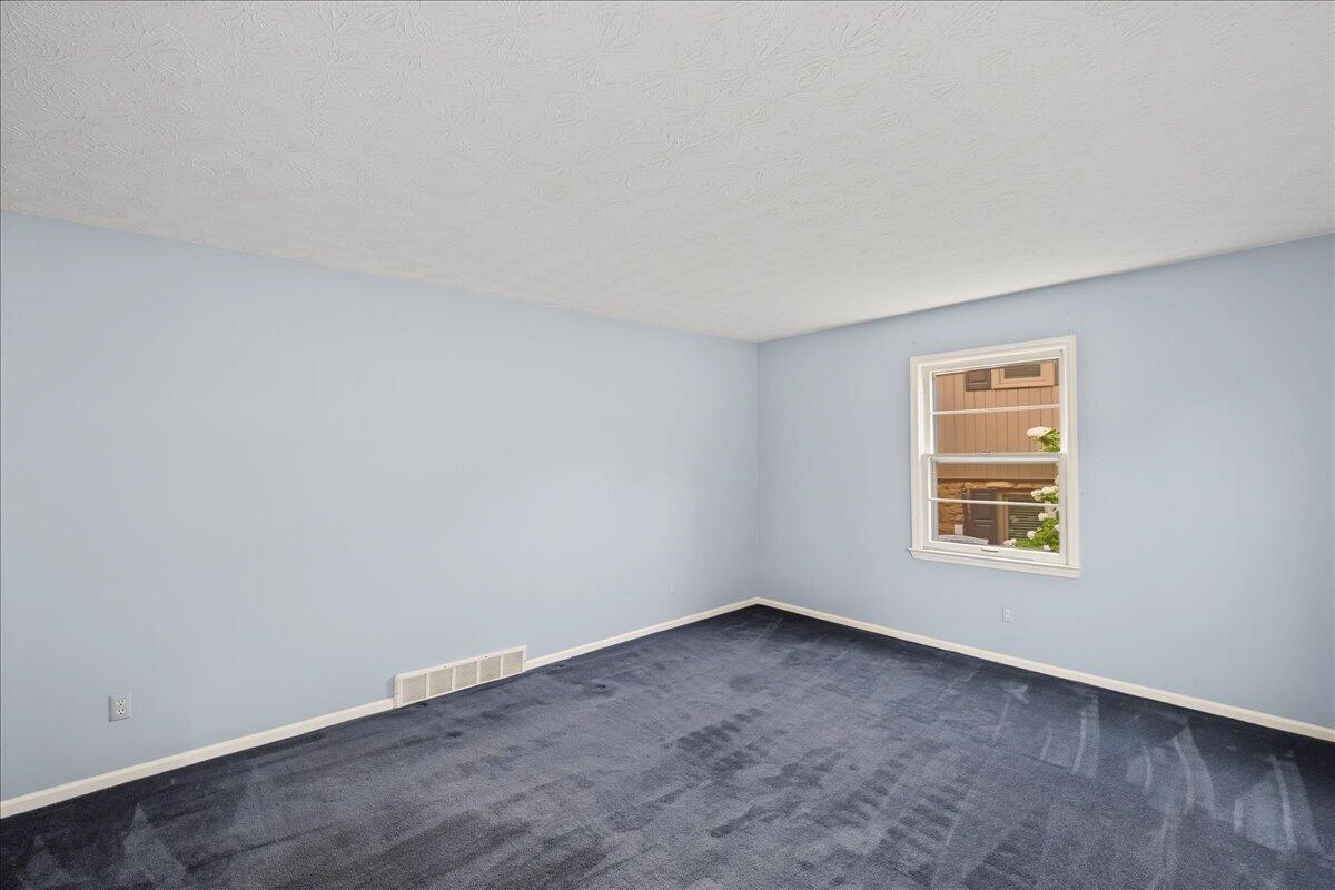 3828 Hapgood Lane Property Photo 10