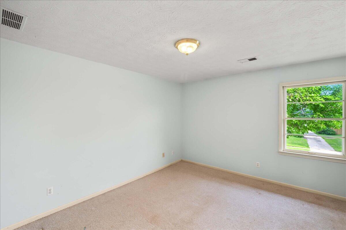 3828 Hapgood Lane Property Photo 30