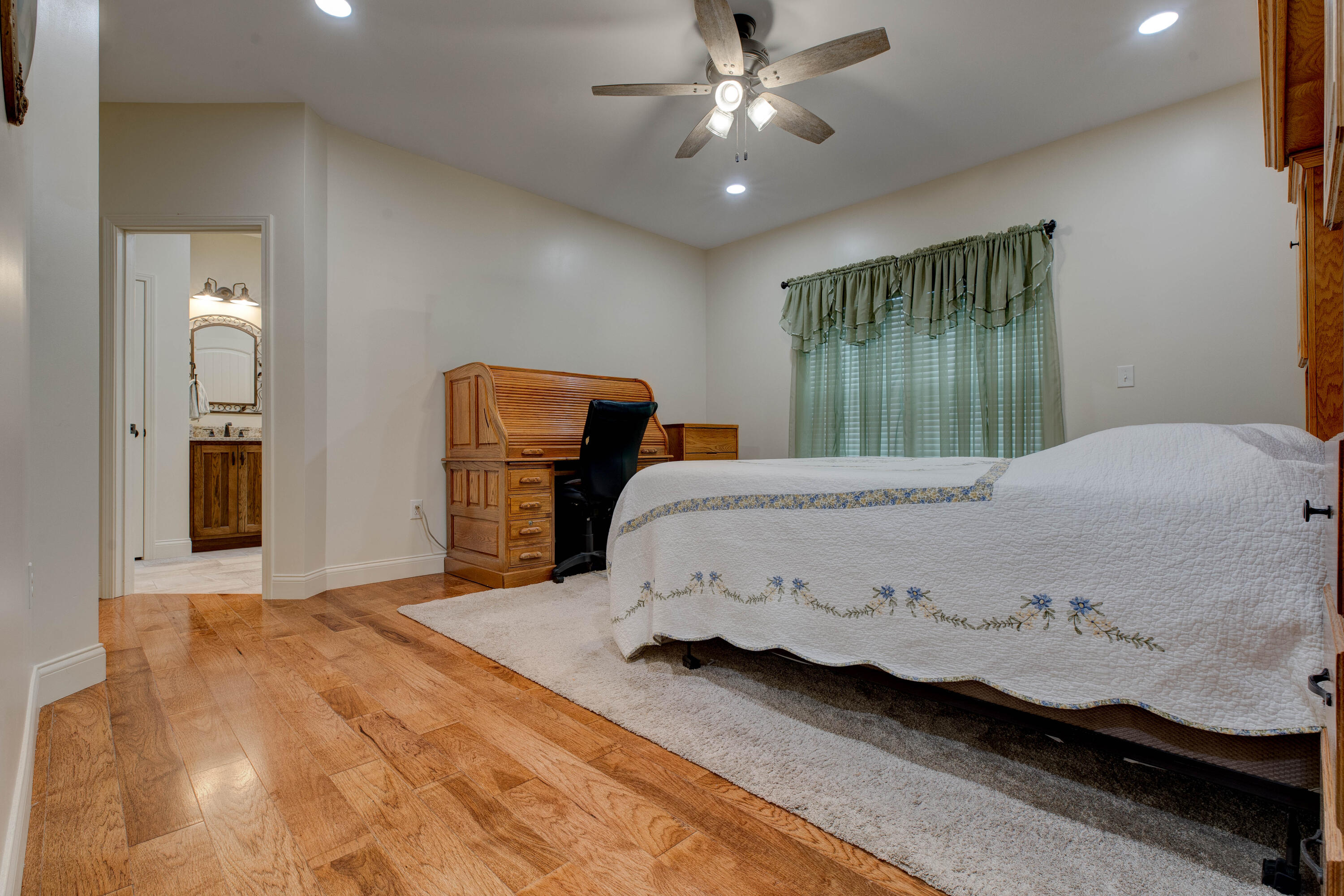 310 Sande Ridge Lane Property Photo 17