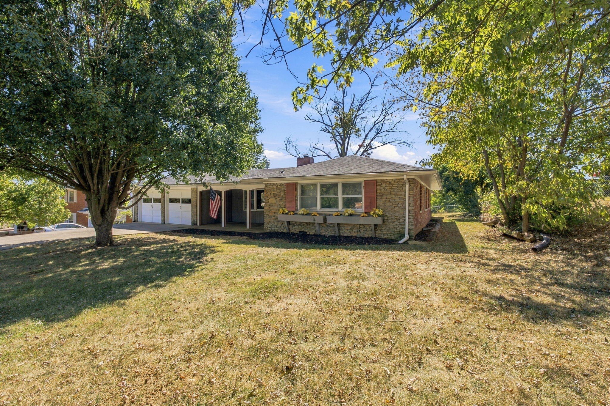 113 Fairway Drive Property Photo 2